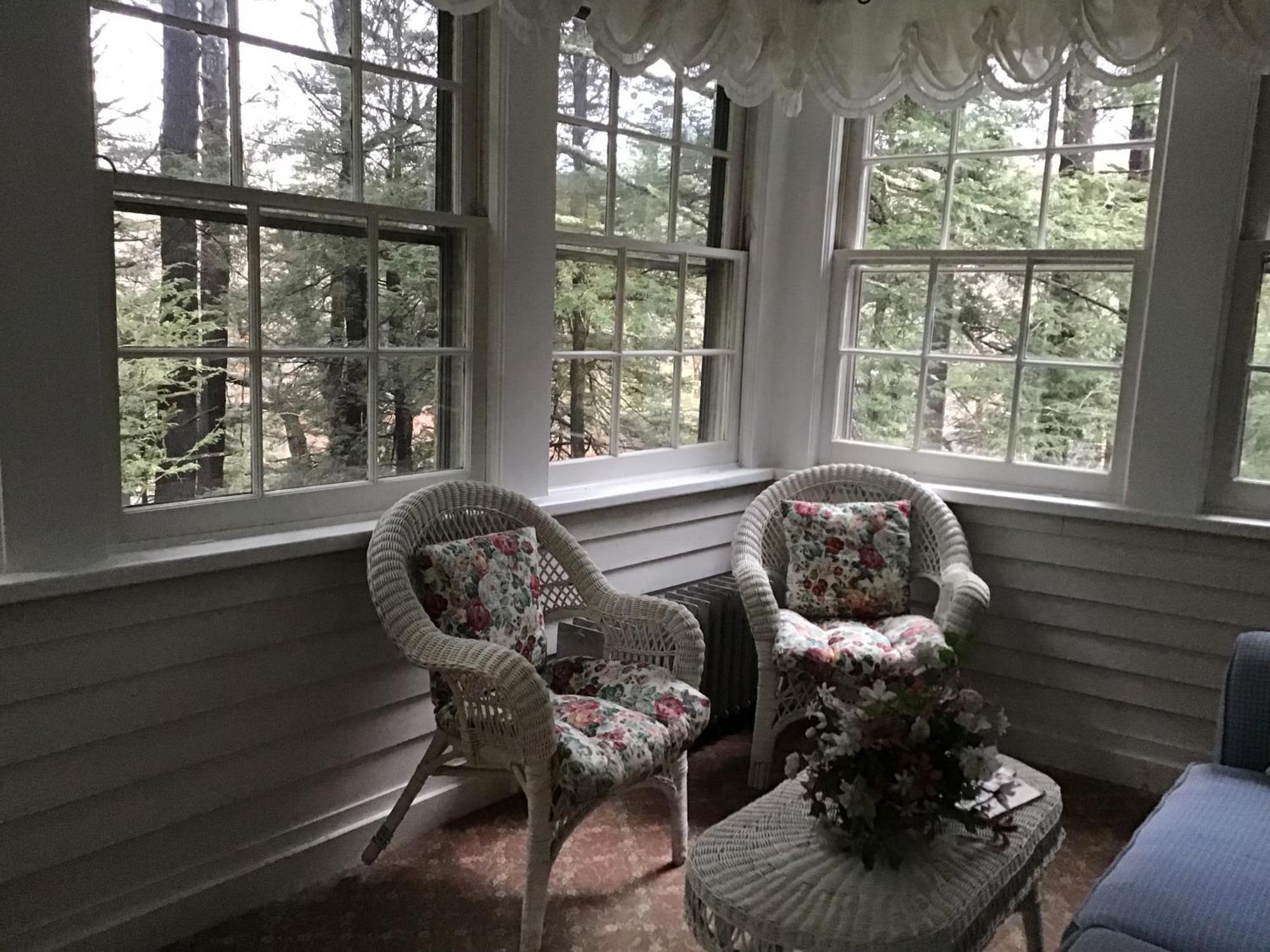 Brookview Manor Inn Canadensis Exterior foto