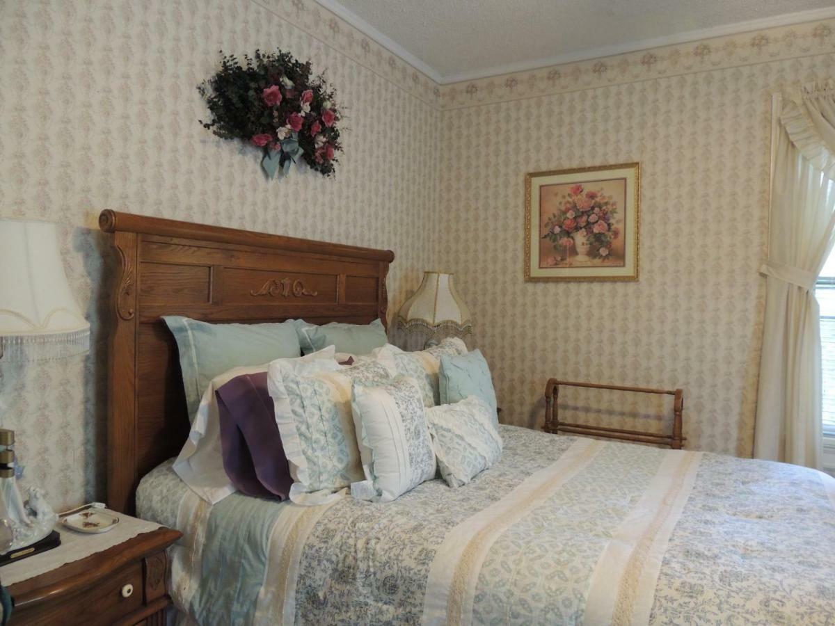 Brookview Manor Inn Canadensis Exterior foto