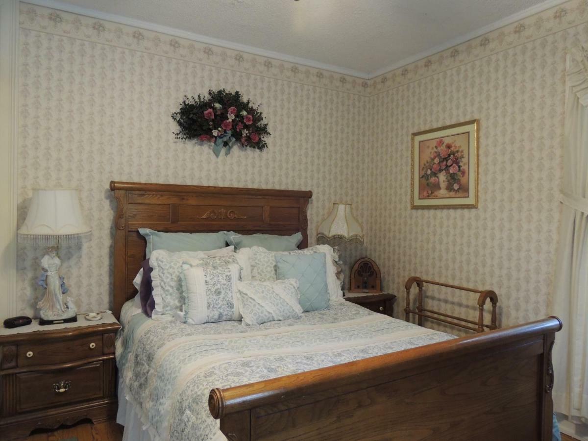 Brookview Manor Inn Canadensis Exterior foto